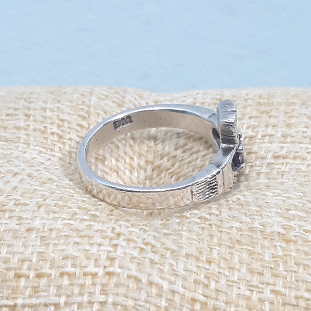 *Sz 8 womens vintage 1980s Sterling Silver Claddagh Ring Signed 925 DM Purple - Picture 6 of 16